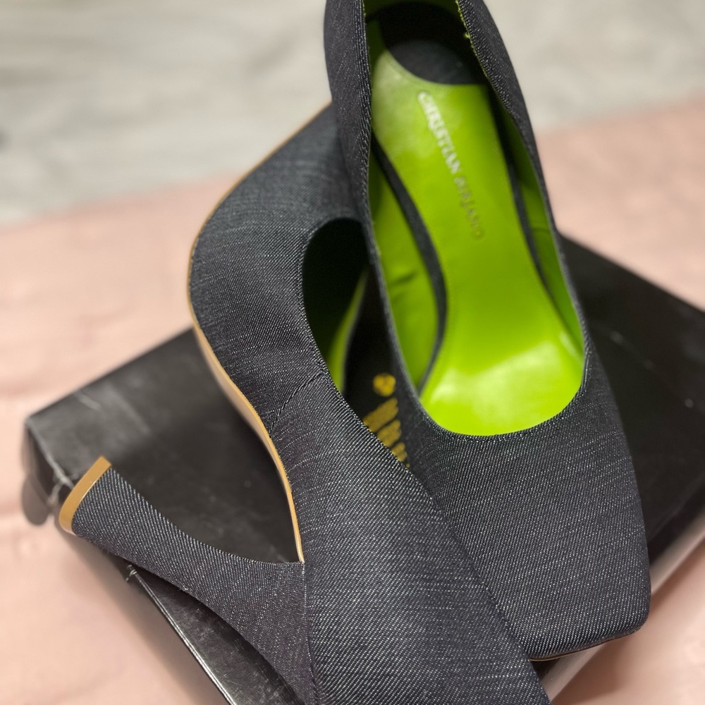 Christian Siriano Denim Heels! It Girl! - Picture 4 of 5